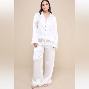 Bridal Dreamiest Delight White Satin Feather Two-Piece Pajama Set